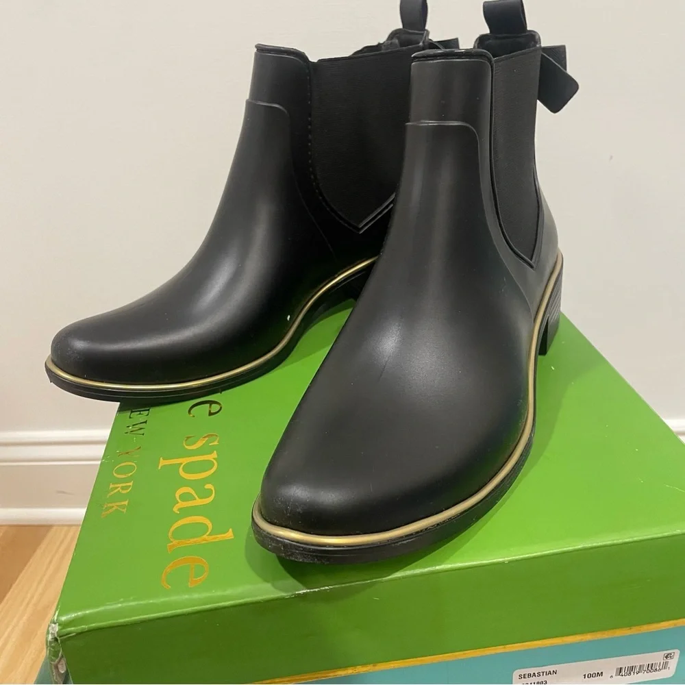 Kate Spade Chelsea Ankle Boos Back Bow black US size Size 10  NIB